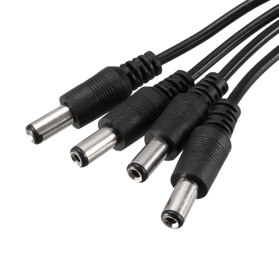 uxcell Uxcell 2 Stück 1 Buchse auf 4 Stecker 5,5 mm x 2,1 mm 40 cm DC Strom Verteiler Kabel für CCTV Kameras