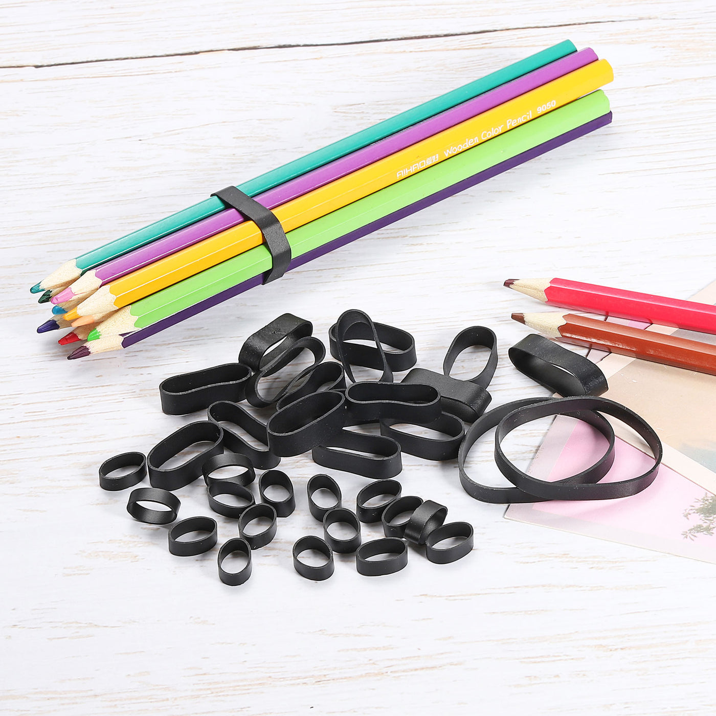 Harfington Silicone Rubber Bands Rings 200pcs Non-slip 0.9" Flat Black for Books, Art, Boxes, Cord Wrapping, Bag Wraps